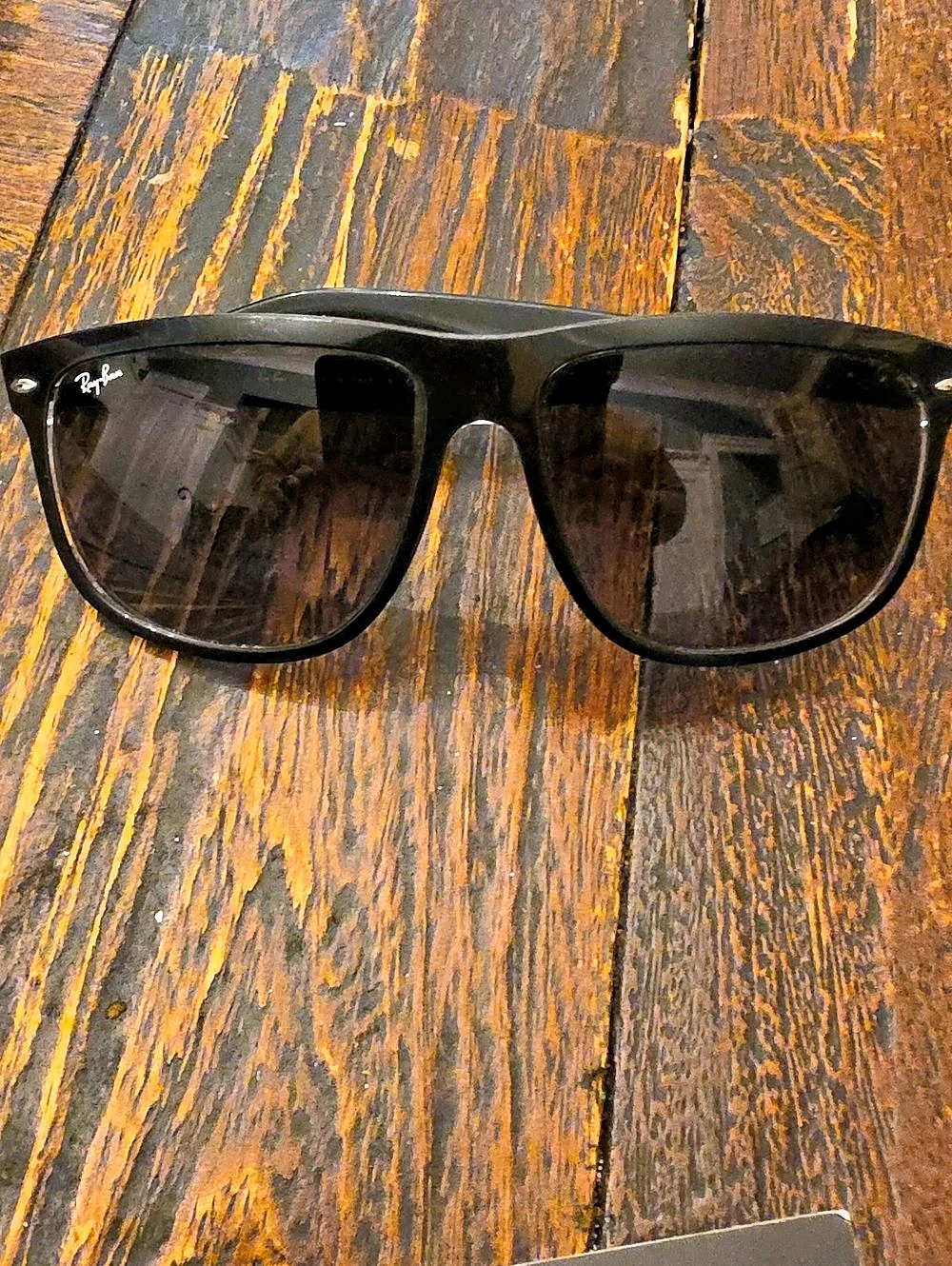Ray-Ban Original Boyfriend Classic Black Sunglasses Case And A Cute Book